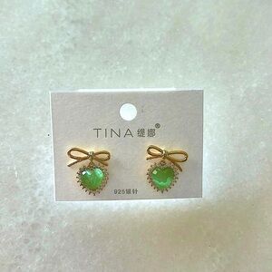 Natural cat eye stone earring with S925 post-needle silver